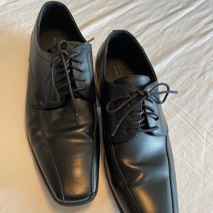 Men’s Perry Ellis Black Dress Shoe